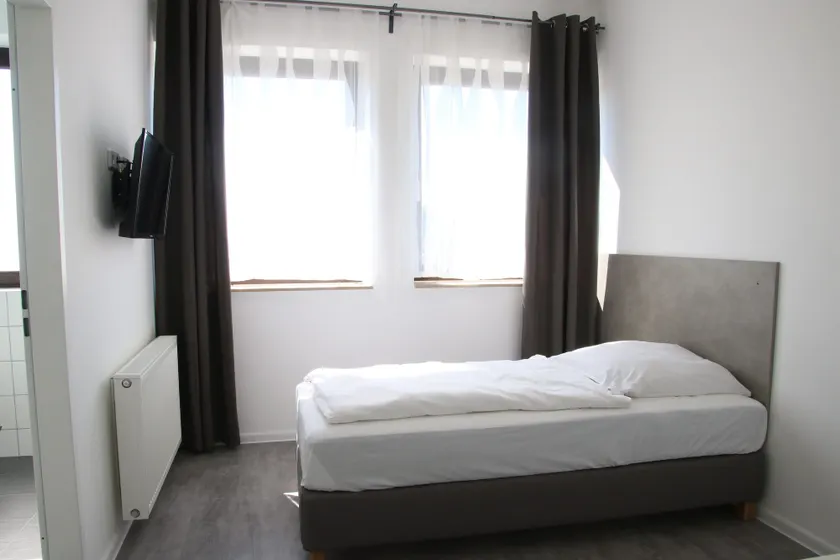Motel Schönefeld - Image 1