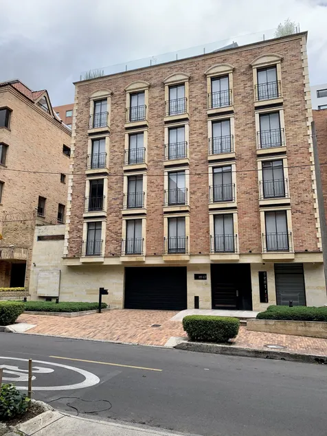 Central Apartamentos Bogotá - Image 1