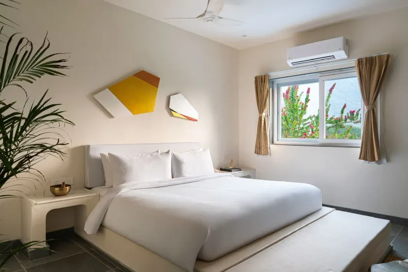 Vihara Udaipur - Bespoke Luxury Private Pool Cottages, Destination Dining & Contemporary Art - Chambre