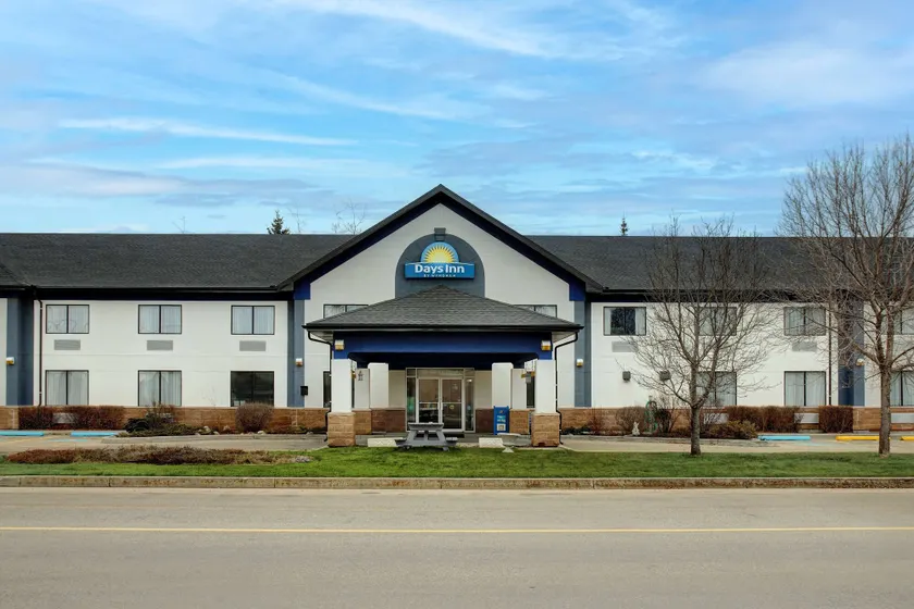 Days Inn by Wyndham Whitecourt - Image 1