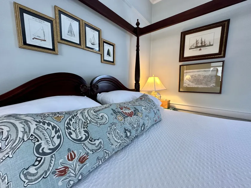 Bijou Boutique Inn - Image 1