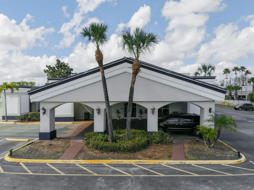 Stayable Orlando at Florida Mall - Image 1