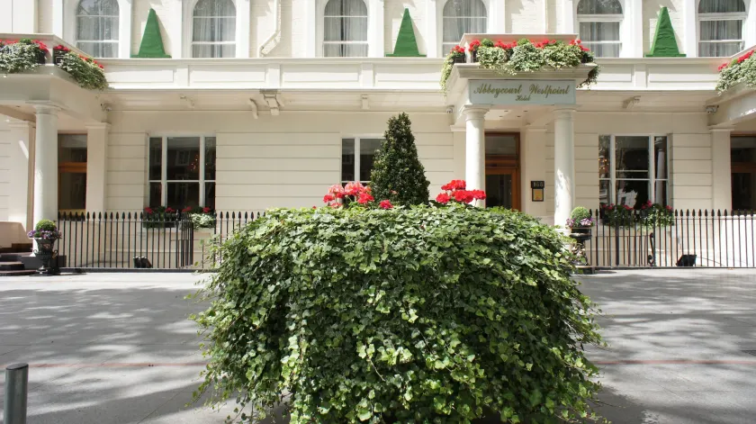 Westpoint Hotel - Image 1