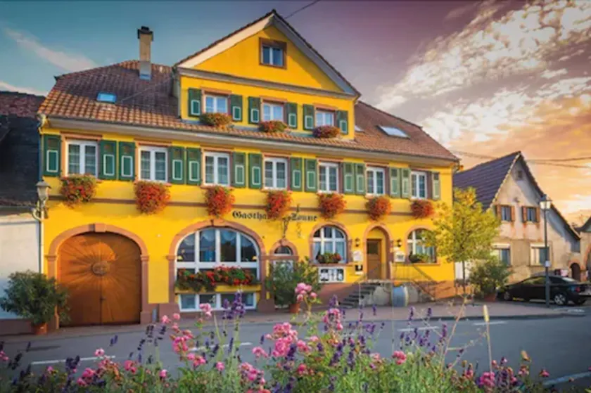 Weinhotel / Gasthaus zur Sonne - Image 1