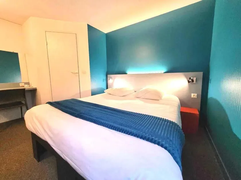 Fasthotel Artigues - Image 1