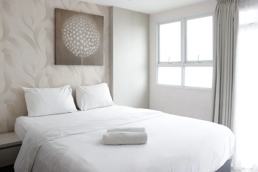 Cozy Studio Apartment at Gateway Pasteur Bandung By Travelio - Image 1