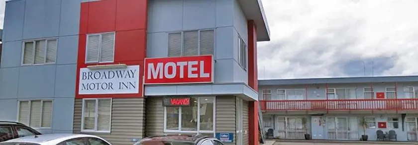 Broadway Motor Inn - Image 1