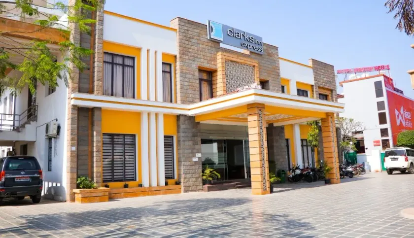Hotel Clarks Inn Express Bharatpur - Image 1