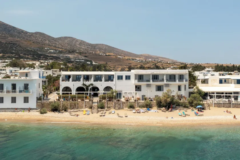 Blue Waves Suites & Apartments - To Kyma - Image 1