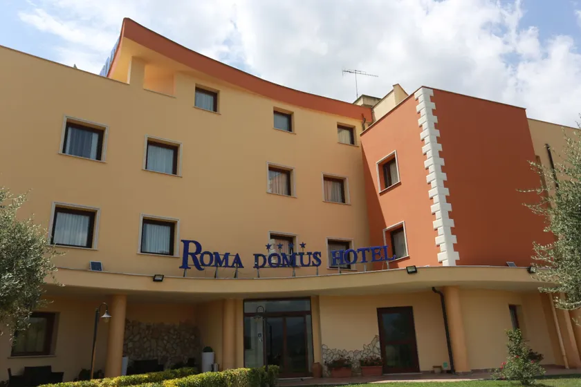 Roma Domus Hotel - Image 1