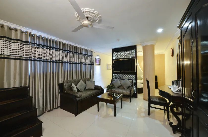 Hotel City Heart Premium - Image 1