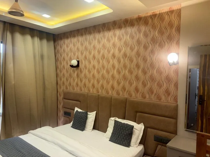 Hotel Rajshree - Image 1