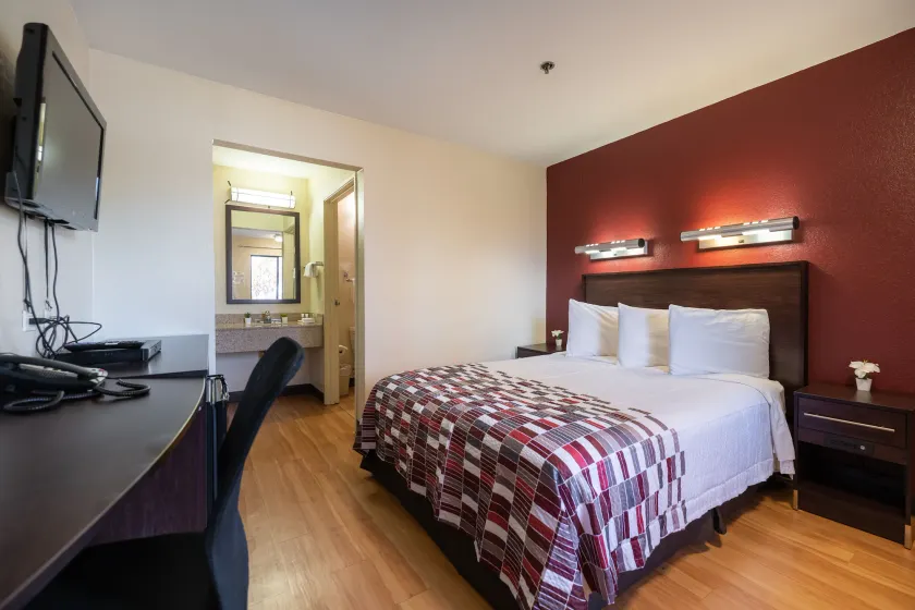 California Inn and Suites, Rancho Cordova - Image 1