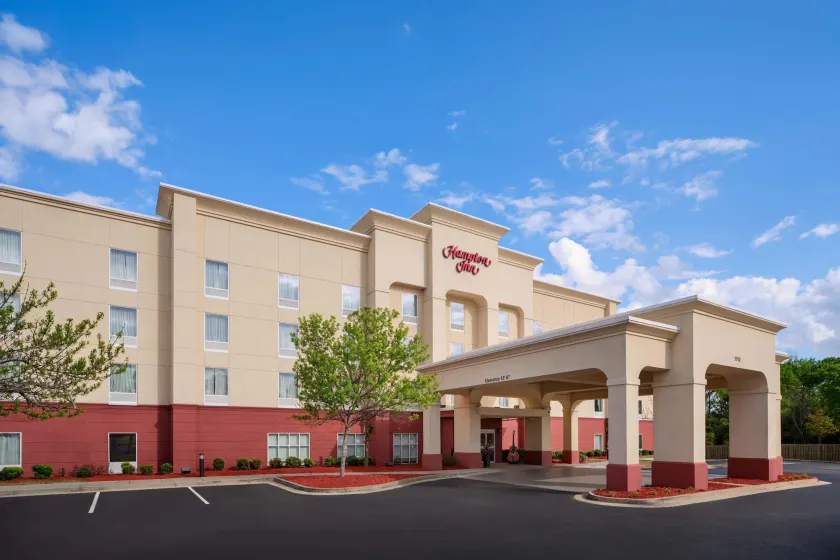 Hampton Inn Thomson - Image 1