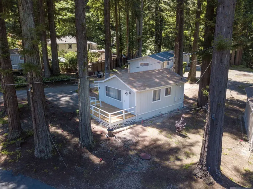 Masoods Lodge - Image 1