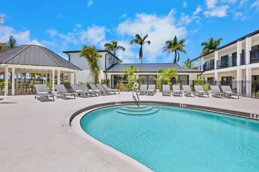 Tropic Isle At Anna Maria Island Inn - Image 1