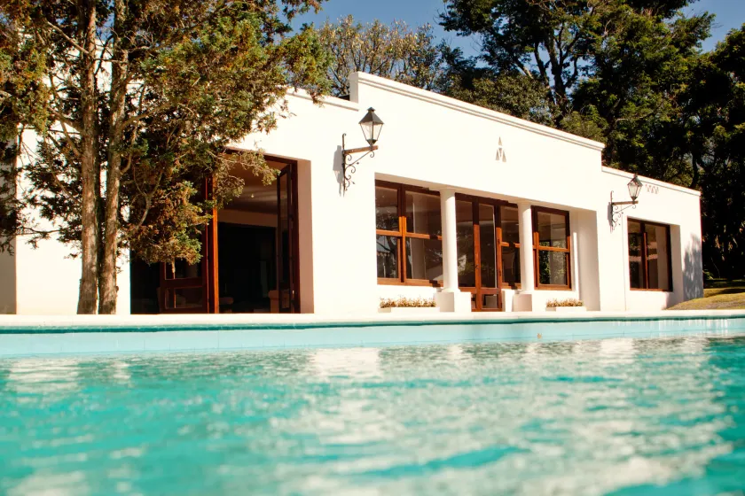 Las Moras Hotel - Image 1