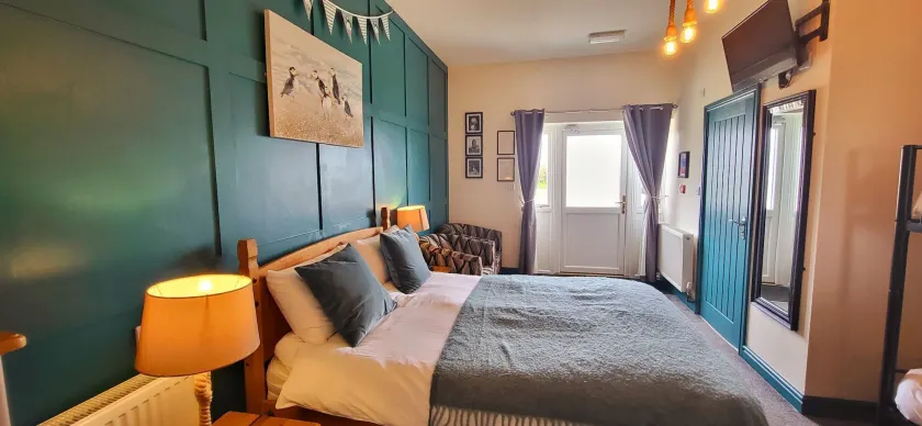 The Ring Pub Bed and Breakfast - Image 1