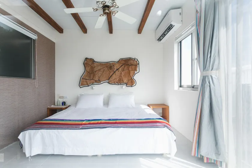 LowPressure Surf Guesthouse - Image 1