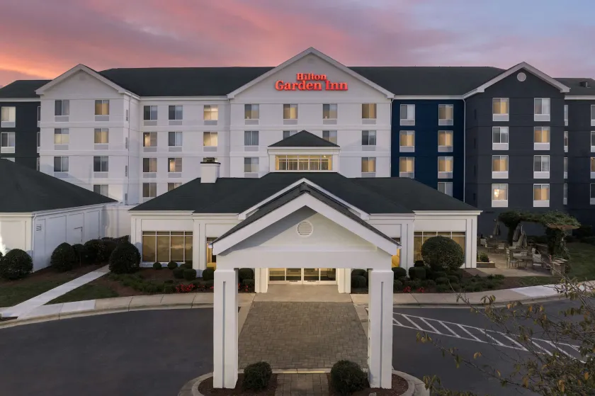 Hilton Garden Inn Greensboro - Image 1