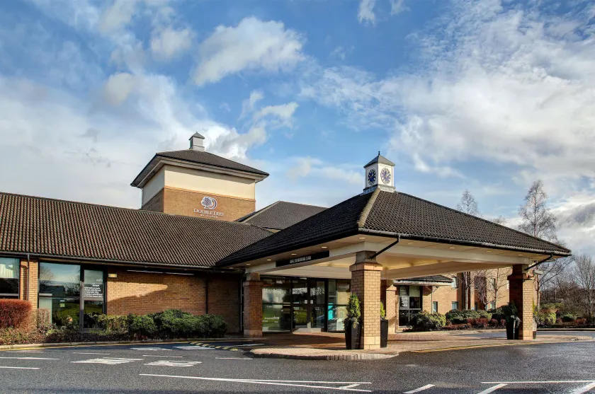 DoubleTree by Hilton Edinburgh Airport - Image 1