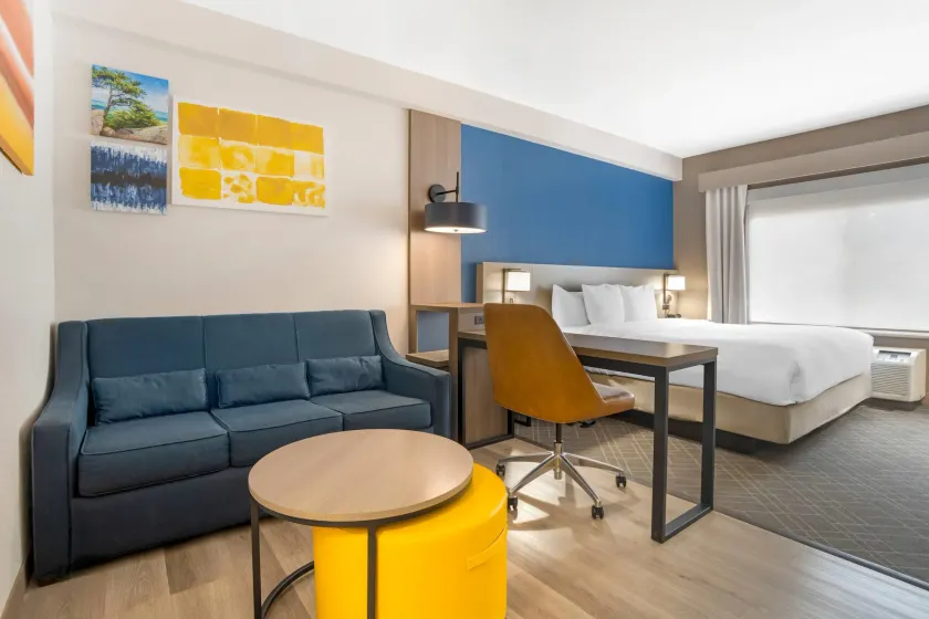 Comfort Suites Gastonia - Charlotte - Image 1