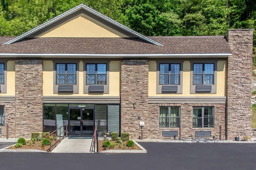 Quality Inn near Mountain Creek - Image 1