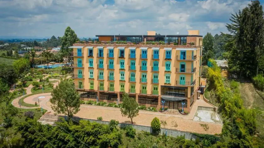 Alfahar Hotel - Image 1