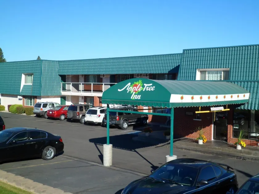 Apple Tree Inn - Image 1