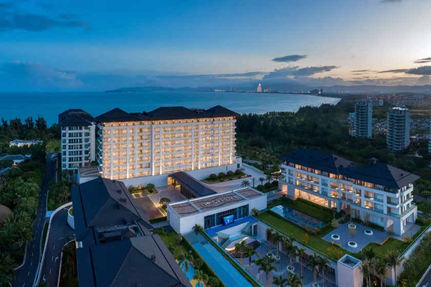 The Mermoon Resort Hainan Tufu Bay, Tapestry By Hilton - Image 1