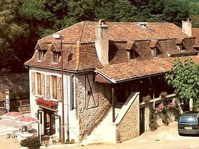 Le Victor Hugo - Hôtel et Restaurant - Logis Hôtels - Image 1