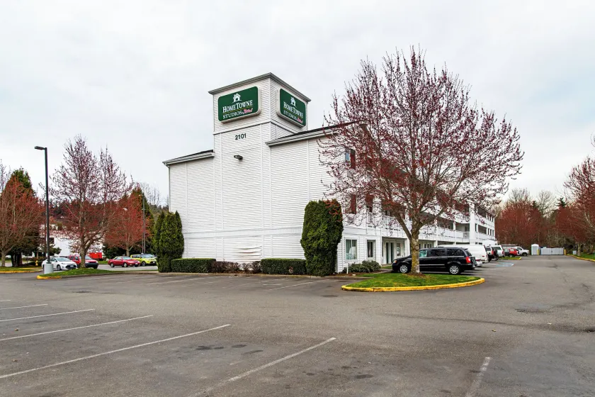 HomeTowne Studios by Red Roof Tacoma - Puyallup - Image 1
