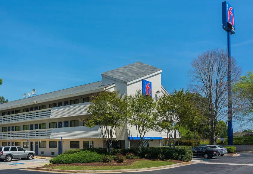 Motel 6-Tucker, GA - Atlanta Northeast - Image 1
