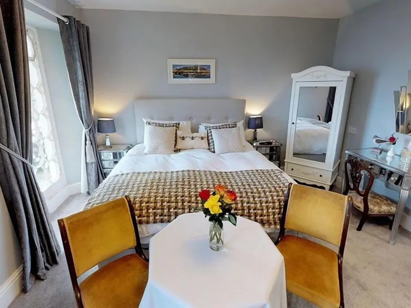 Ranscombe House - Image 1
