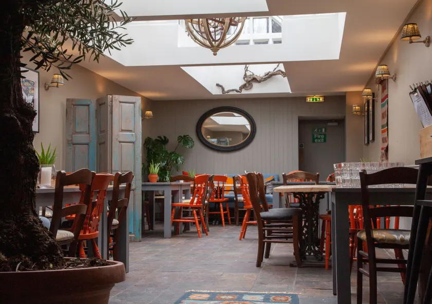 The Kings Arms Hotel - Image 1