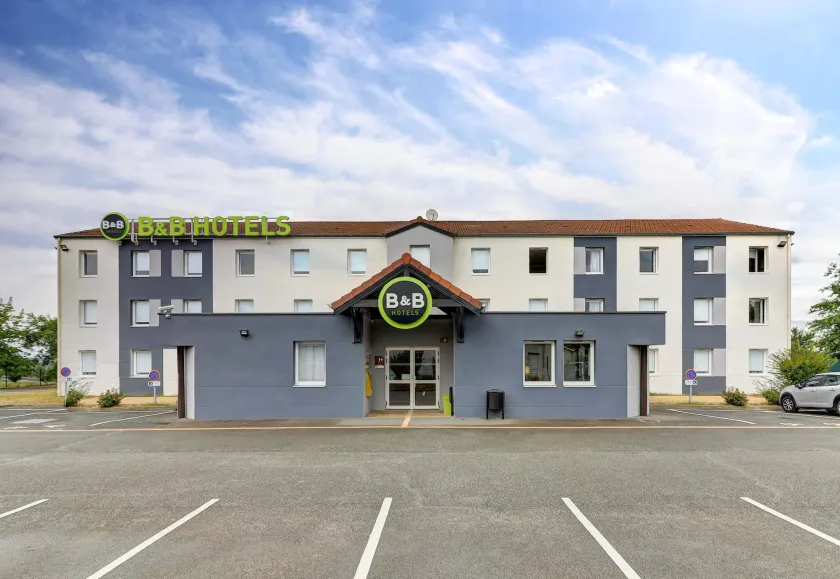 B&B HOTEL Paray-le-Monial - Image 1
