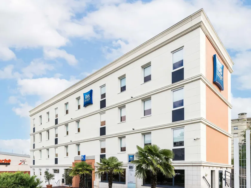 Hotel ibis budget Chatillon Paris Ouest - Image 1