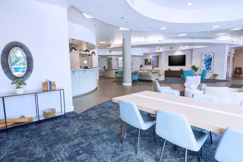 Holiday Inn Gainesville-University Center by IHG - Lobby