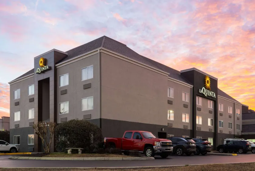 La Quinta by Wyndham Knoxville Airport - Image 1