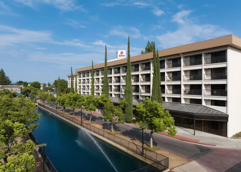 Hilton Stockton - Image 1
