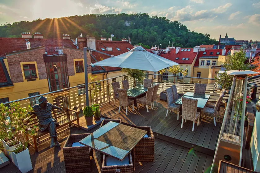 Hotel Julian - Image 1