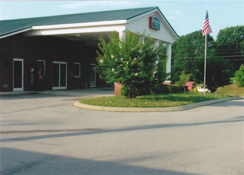 Deerfield Inn - Image 1