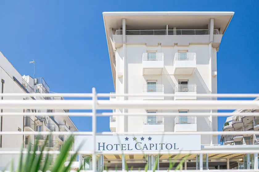 Hotel Capitol - Image 1