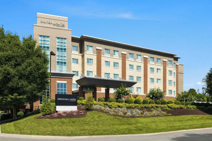 SpringHill Suites by Marriott Roanoke - Image 1