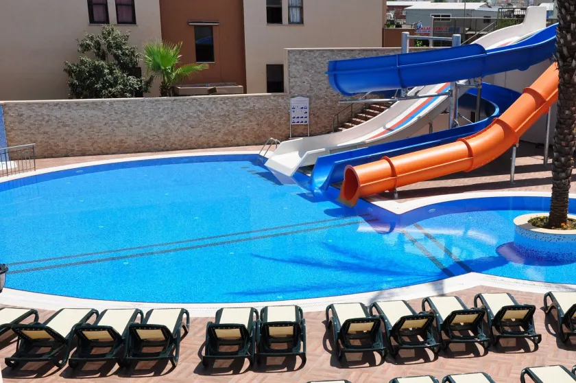 Almera Park Apart Hotel - Image 1