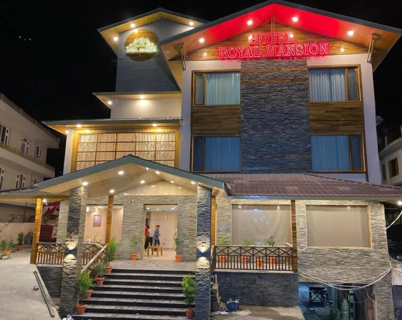 Royal Mansion - Image 1