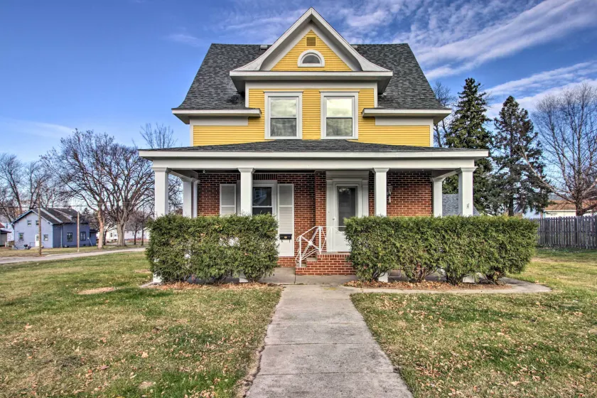 Cozy Appleton Getaway w/ Screened-in Porch + Yard! - Interiør