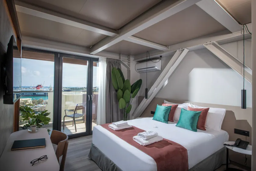 Infinity City Boutique Hotel - Image 1