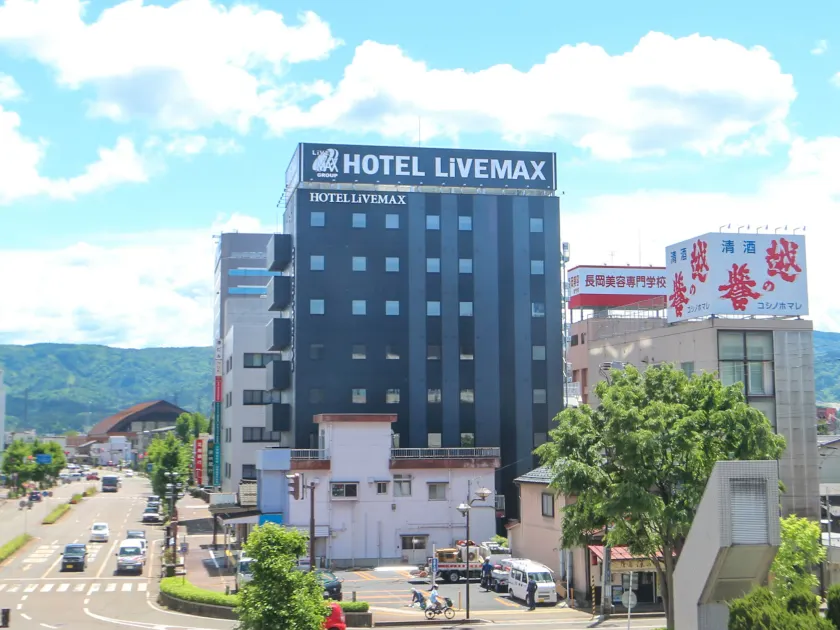 HOTEL LiVEMAX Nigata Nagaoka Station - Image 1
