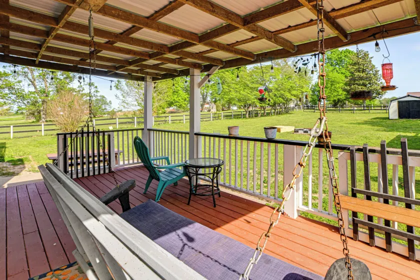 Peaceful Kentucky Countryside Cabin w/ Porch - Image 1